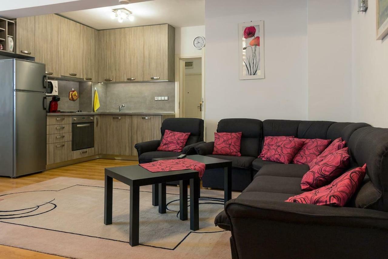 Glorious - 2-Bedroom Apartment Near Youth Hill By Flat Mаnager Plovdiv Esterno foto