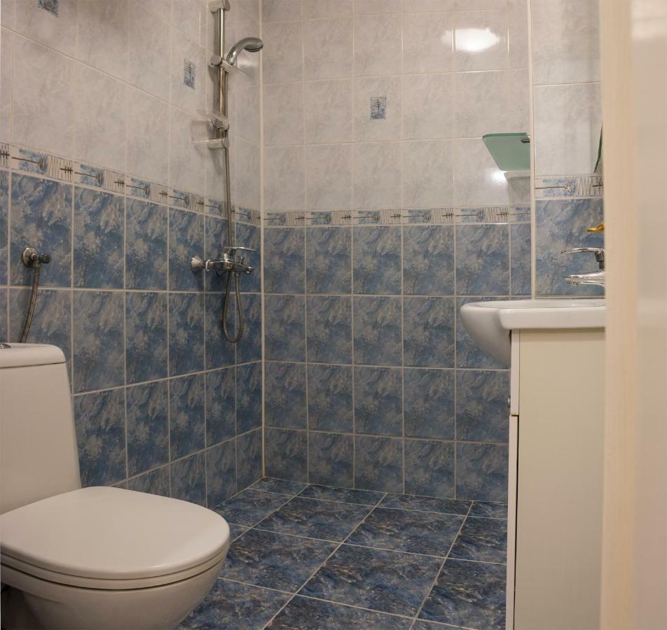 Glorious - 2-Bedroom Apartment Near Youth Hill By Flat Mаnager Plovdiv Esterno foto