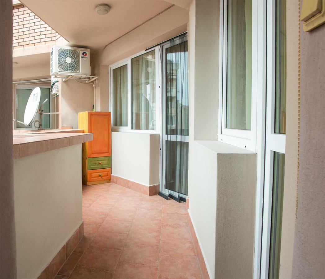 Glorious - 2-Bedroom Apartment Near Youth Hill By Flat Mаnager Plovdiv Esterno foto